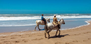 UY-71267-Ritt am Strand