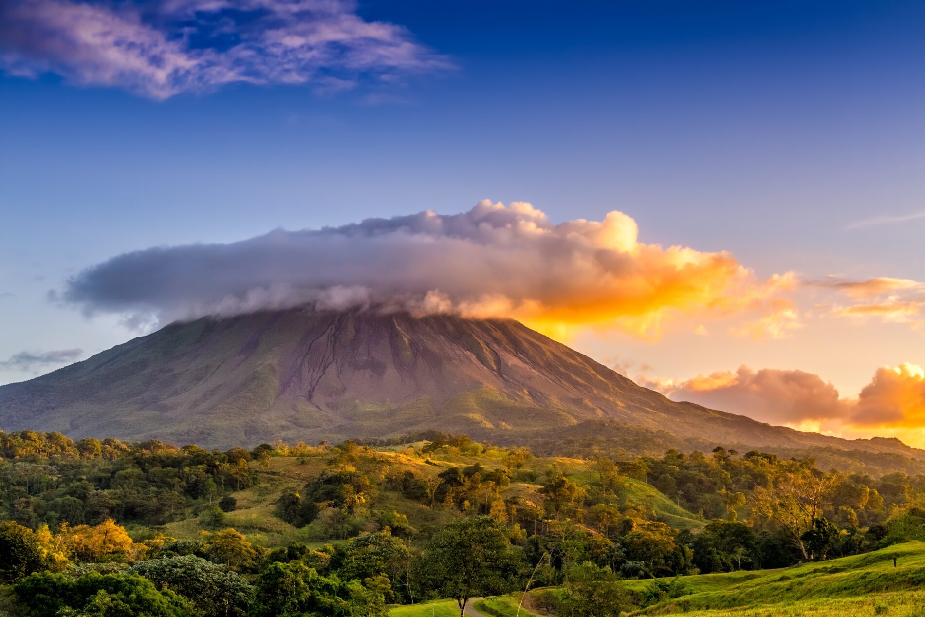 AK Costa Rica-Arenal-Arenal Volcano-ss-2195988567