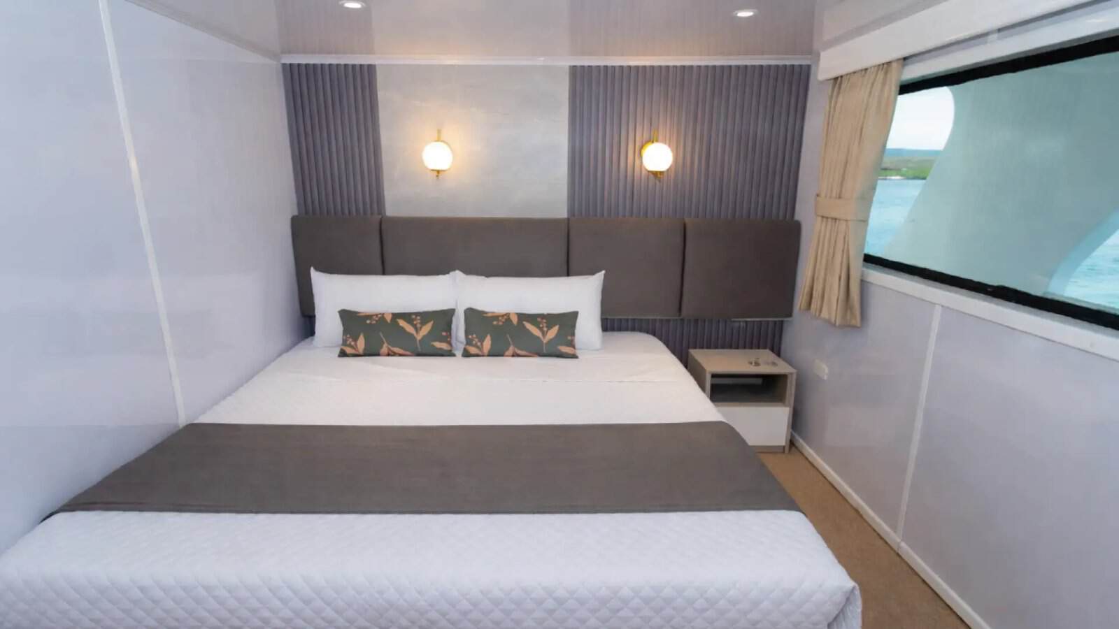 Galaxy Diver III Kabine mit Doppelbett