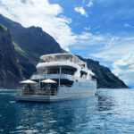 Yacht Tribute – Heckansicht