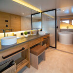 Yacht Tribute – Bad der Owner's Suite